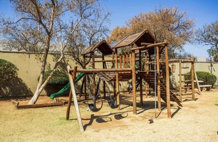 2 Bedroom Property for Sale in Vorna Valley Gauteng
