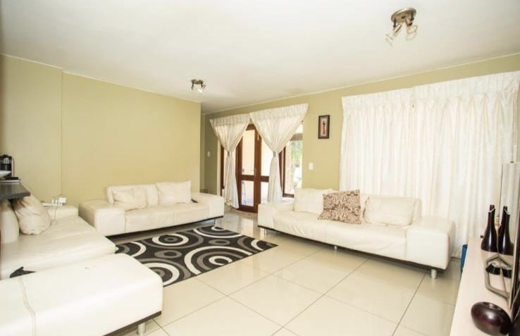 2 Bedroom Property for Sale in Vorna Valley Gauteng