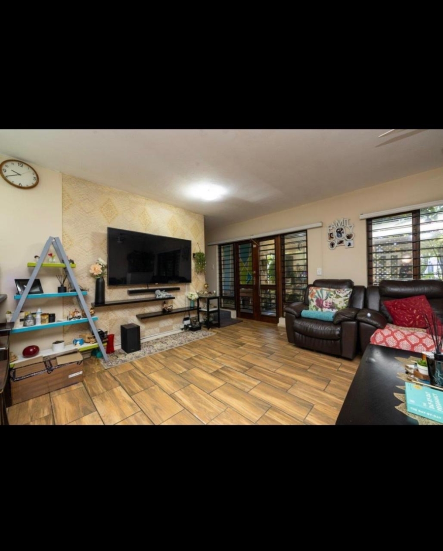 2 Bedroom Property for Sale in Vorna Valley Gauteng