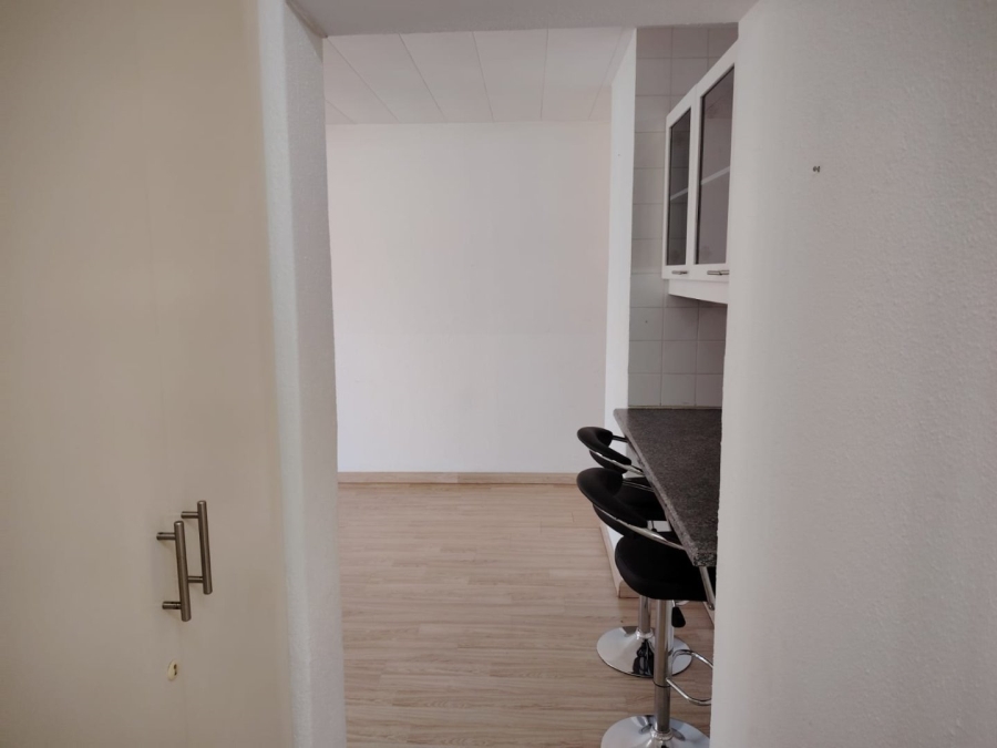 2 Bedroom Property for Sale in Greenhills Gauteng