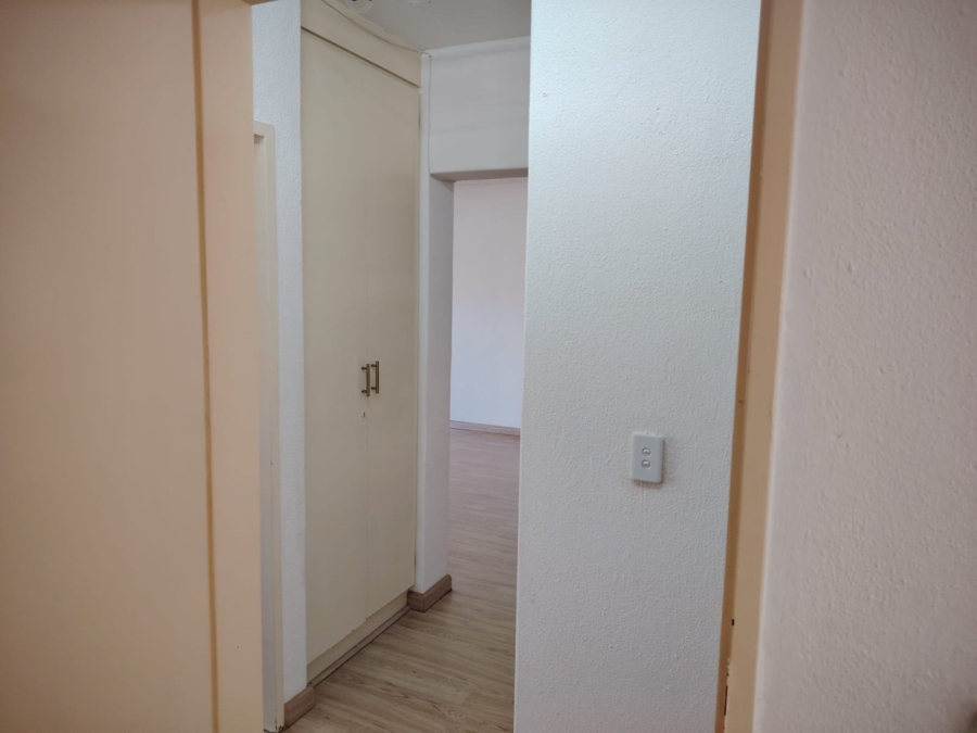 2 Bedroom Property for Sale in Greenhills Gauteng