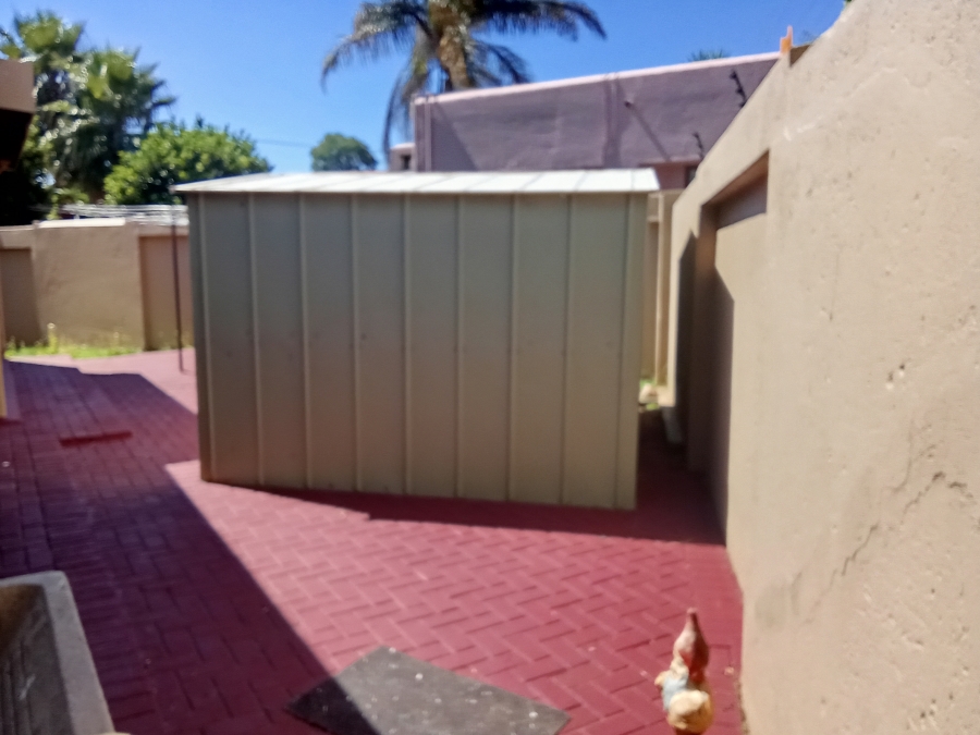 3 Bedroom Property for Sale in Bergbron Gauteng