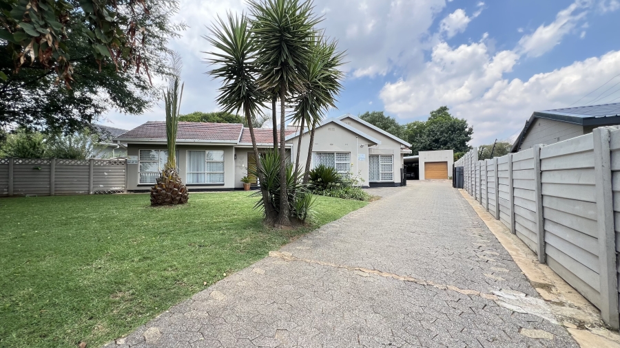 3 Bedroom Property for Sale in Greenhills Gauteng