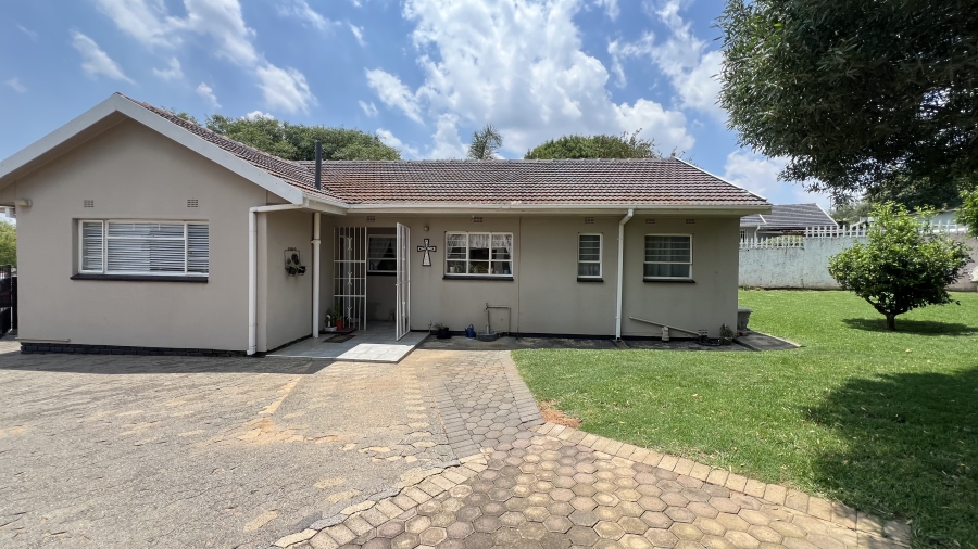 3 Bedroom Property for Sale in Greenhills Gauteng