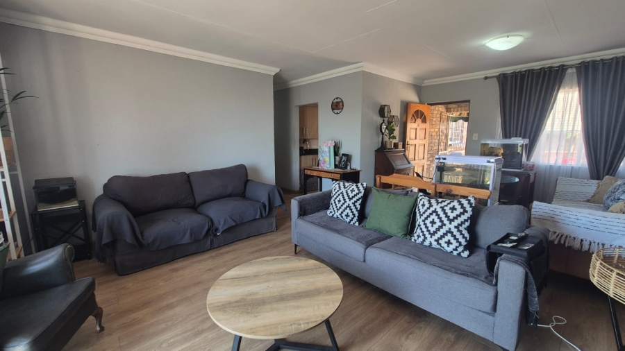 3 Bedroom Property for Sale in Noordheuwel Gauteng