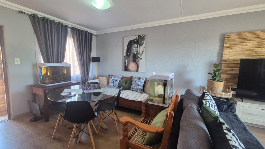 3 Bedroom Property for Sale in Noordheuwel Gauteng