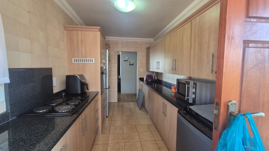 3 Bedroom Property for Sale in Noordheuwel Gauteng