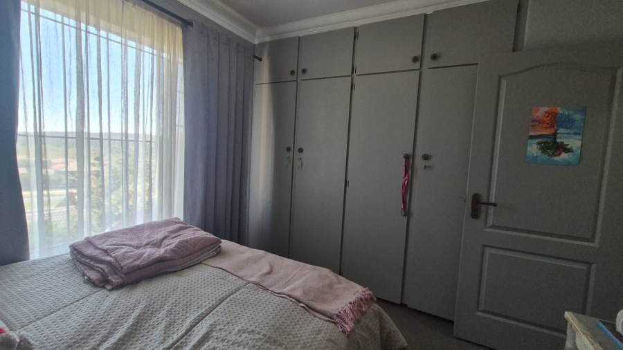 3 Bedroom Property for Sale in Noordheuwel Gauteng