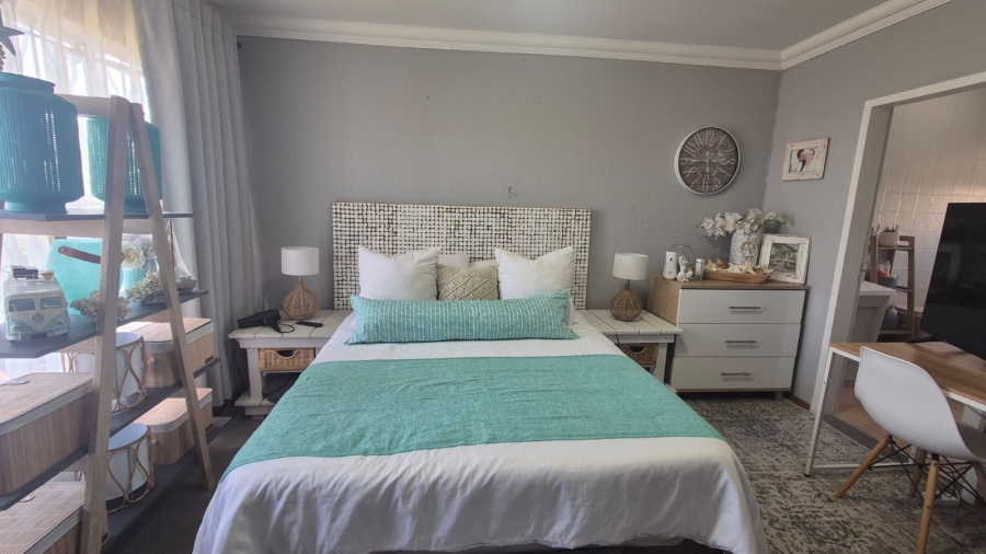 3 Bedroom Property for Sale in Noordheuwel Gauteng
