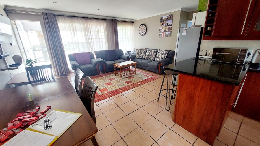 2 Bedroom Property for Sale in Constantia Kloof Gauteng