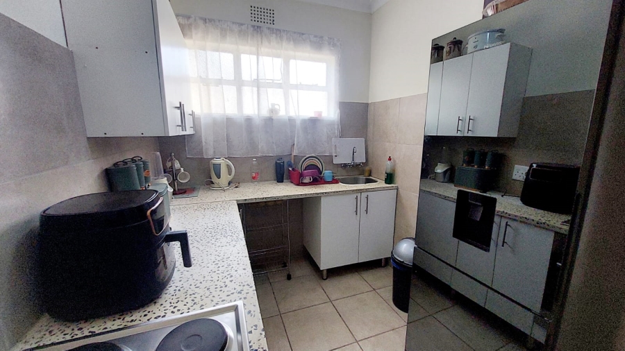 2 Bedroom Property for Sale in Wentworth Park Gauteng