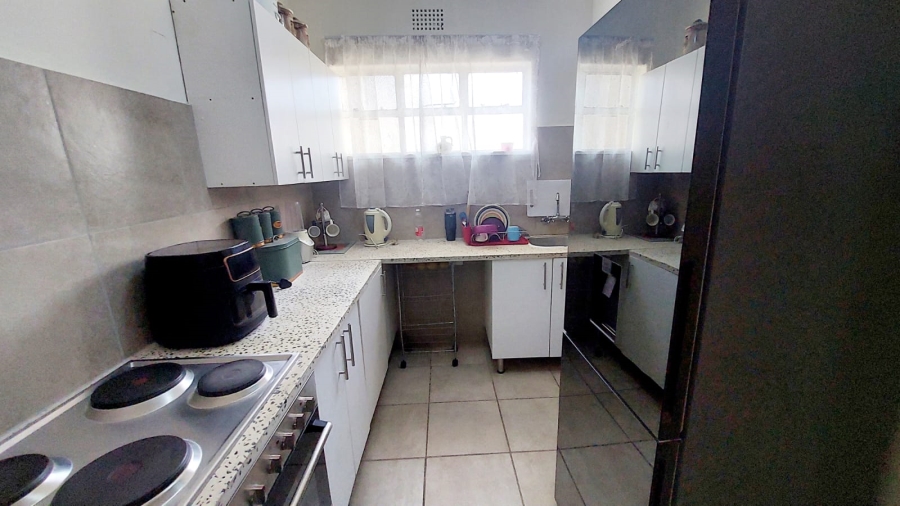 2 Bedroom Property for Sale in Wentworth Park Gauteng