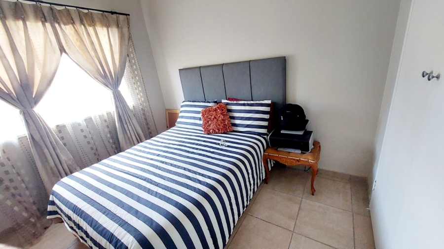 2 Bedroom Property for Sale in Wentworth Park Gauteng