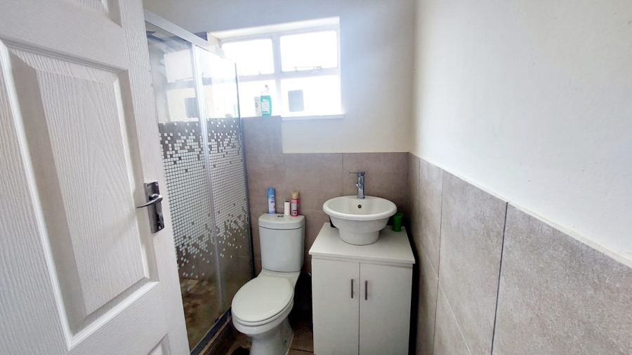 2 Bedroom Property for Sale in Wentworth Park Gauteng