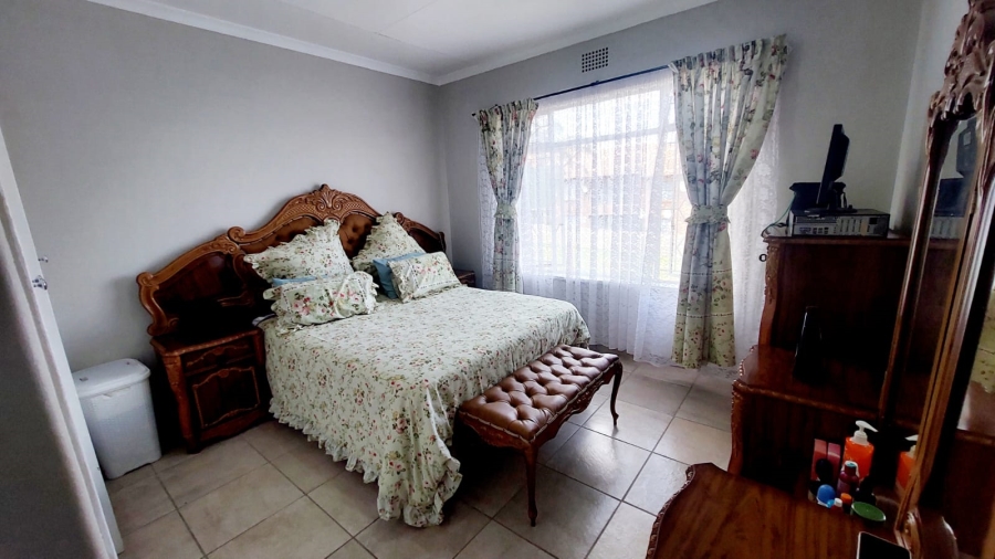 2 Bedroom Property for Sale in Wentworth Park Gauteng