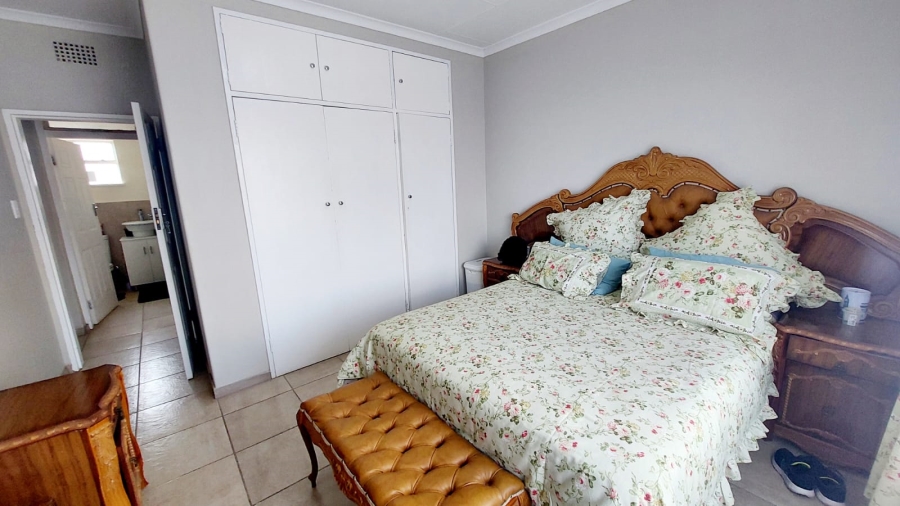 2 Bedroom Property for Sale in Wentworth Park Gauteng