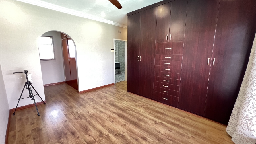 4 Bedroom Property for Sale in Helikonpark Gauteng