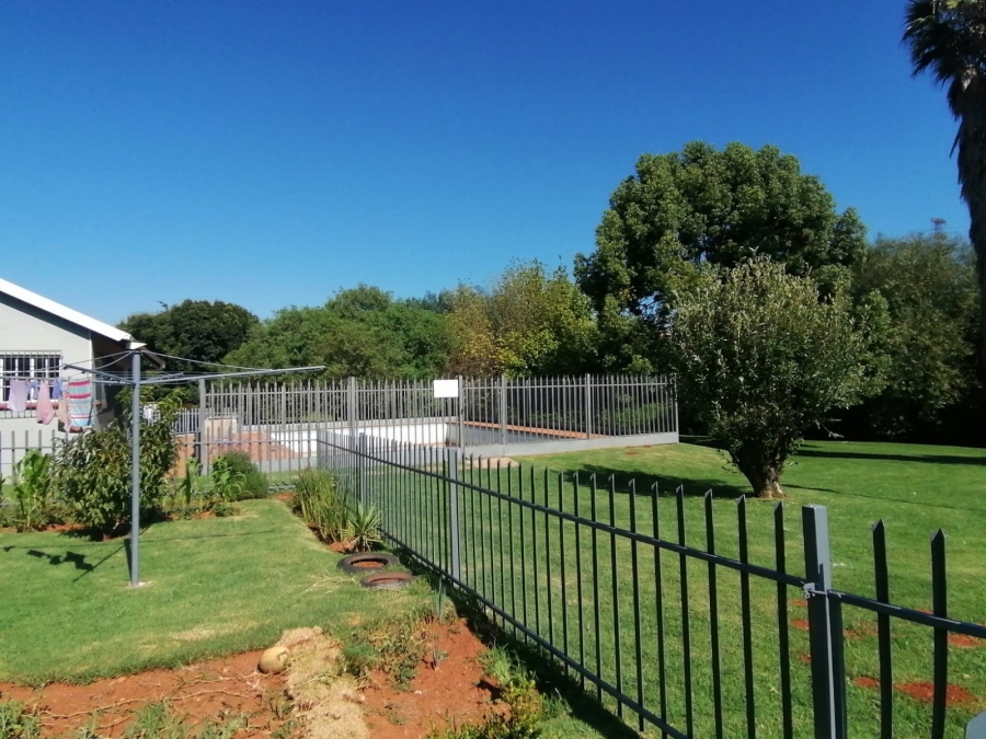 3 Bedroom Property for Sale in Roodepoort Gauteng