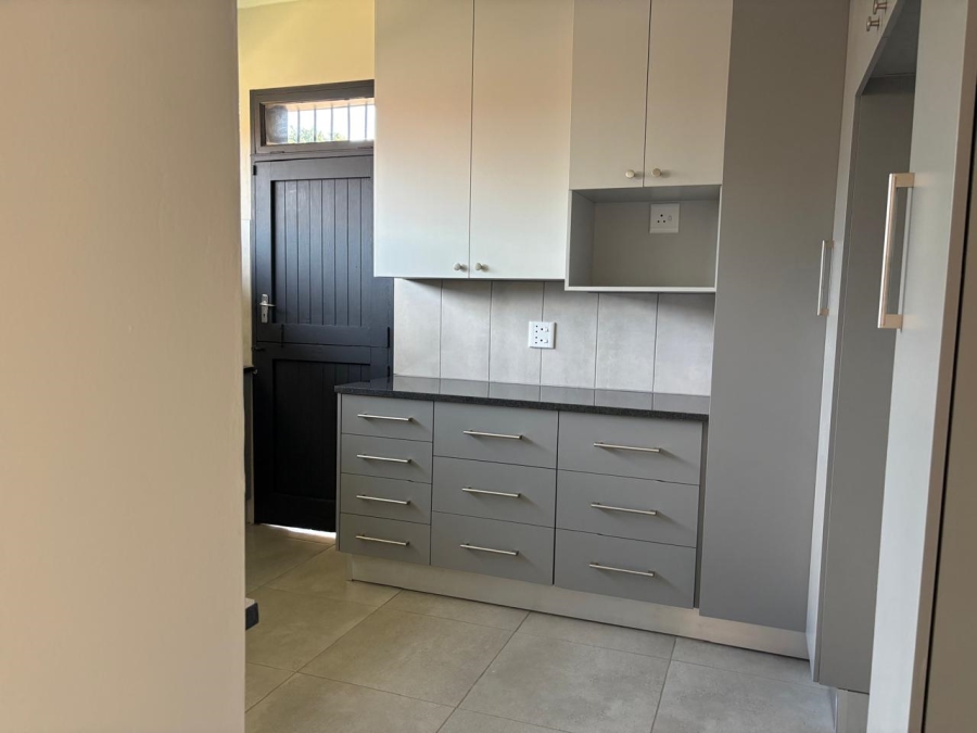 3 Bedroom Property for Sale in Waverley Gauteng