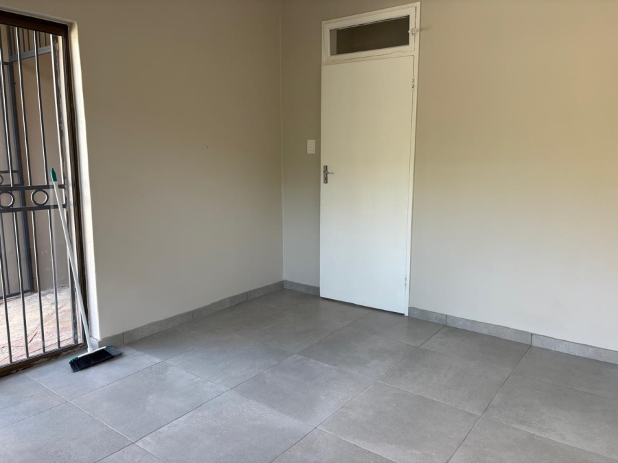 3 Bedroom Property for Sale in Waverley Gauteng