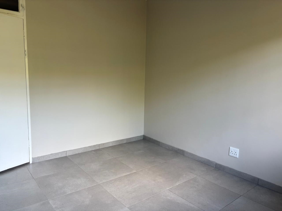 3 Bedroom Property for Sale in Waverley Gauteng