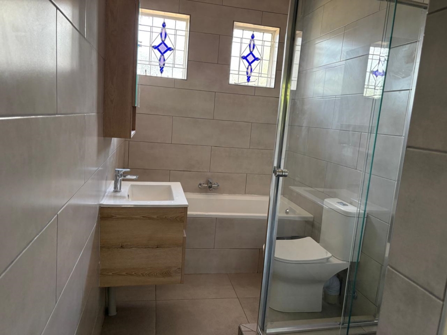 3 Bedroom Property for Sale in Waverley Gauteng