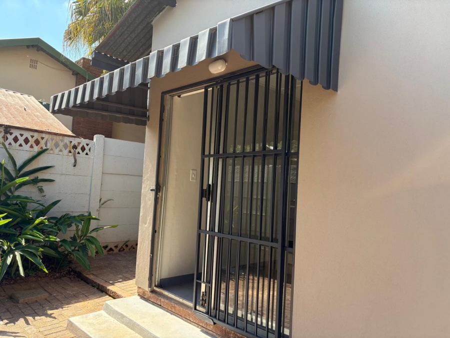 3 Bedroom Property for Sale in Waverley Gauteng