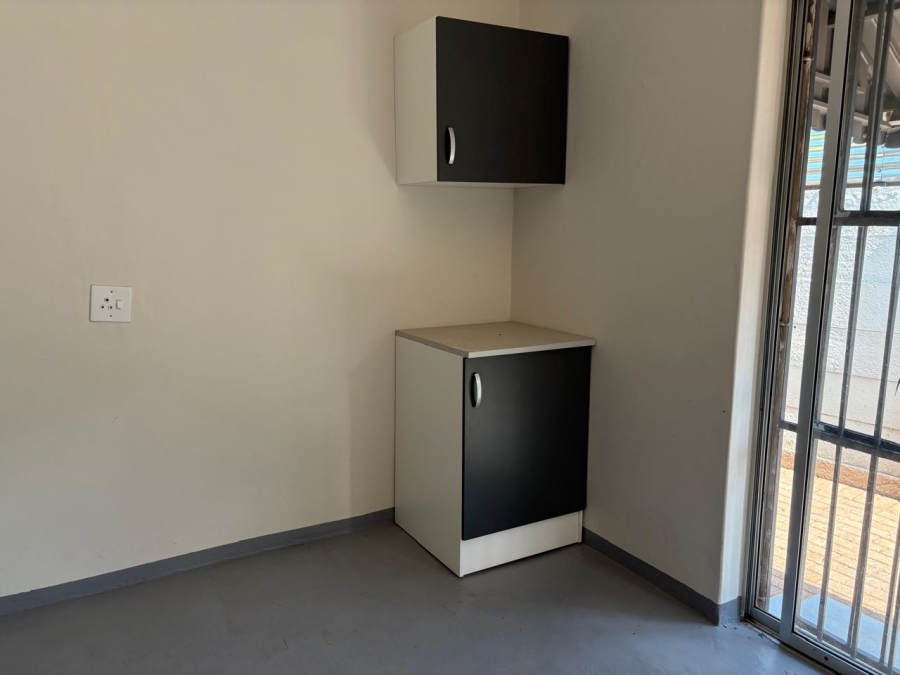 3 Bedroom Property for Sale in Waverley Gauteng