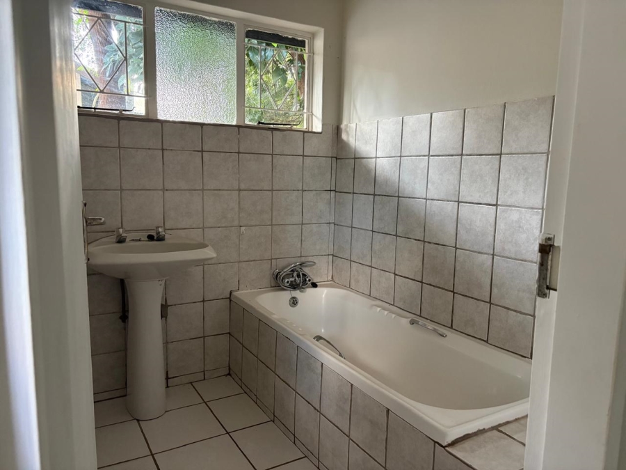 3 Bedroom Property for Sale in Waverley Gauteng