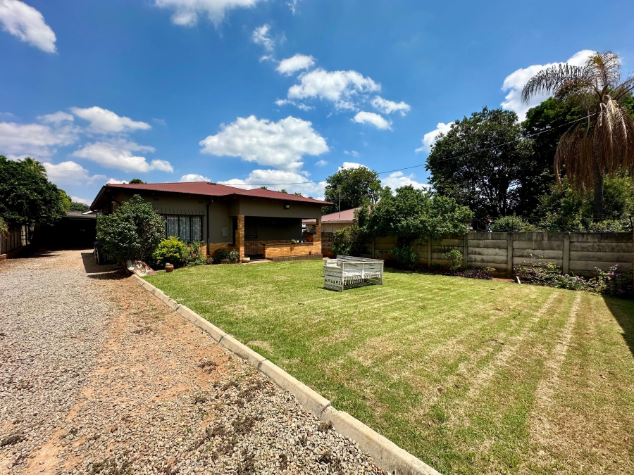 3 Bedroom Property for Sale in Villieria Gauteng