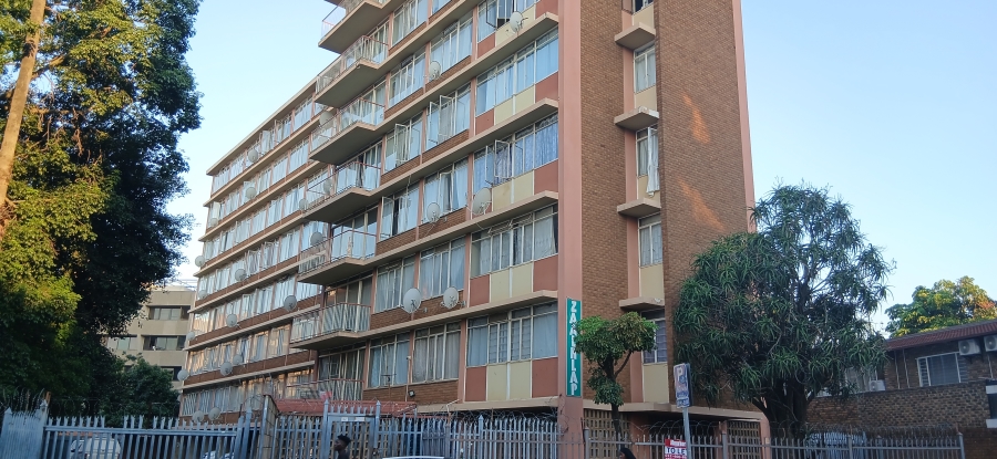 1 Bedroom Property for Sale in Sunnyside Gauteng