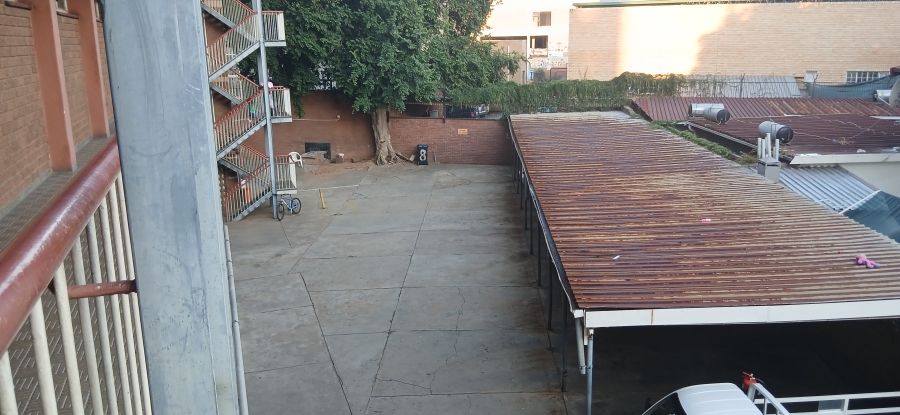 1 Bedroom Property for Sale in Sunnyside Gauteng