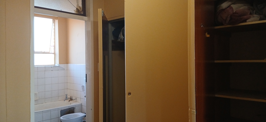 1 Bedroom Property for Sale in Sunnyside Gauteng