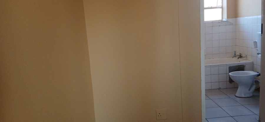 1 Bedroom Property for Sale in Sunnyside Gauteng