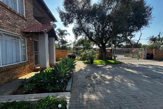 To Let 2 Bedroom Property for Rent in Rietfontein Gauteng