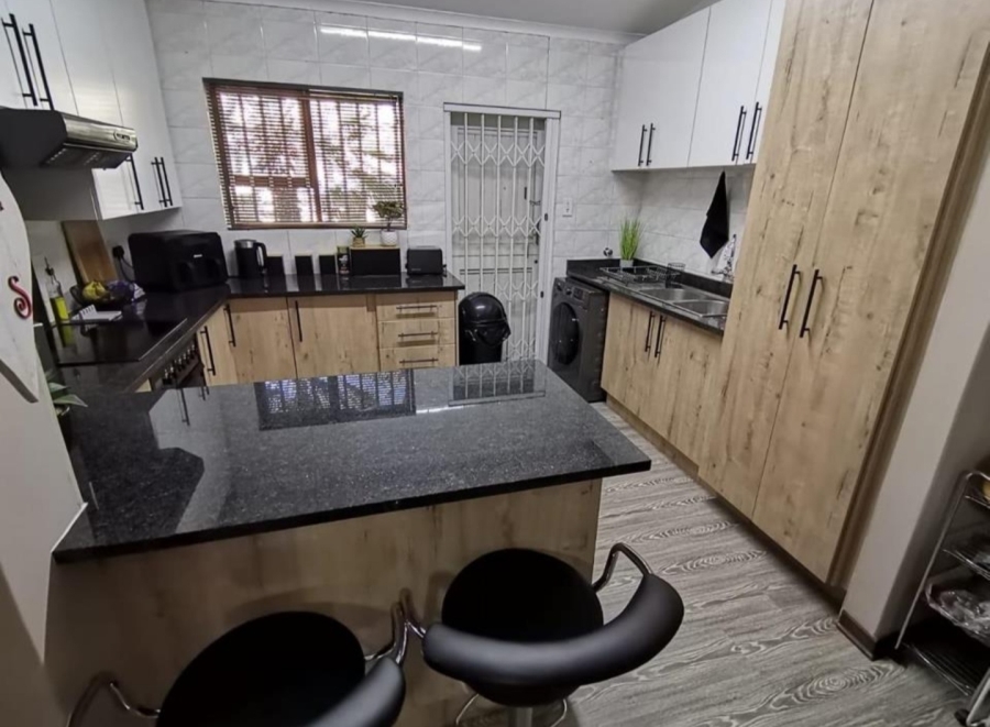 To Let 3 Bedroom Property for Rent in Vanderbijlpark SW 5 Gauteng