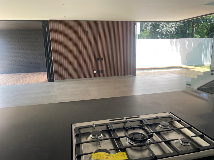 To Let 4 Bedroom Property for Rent in Bryanston Gauteng