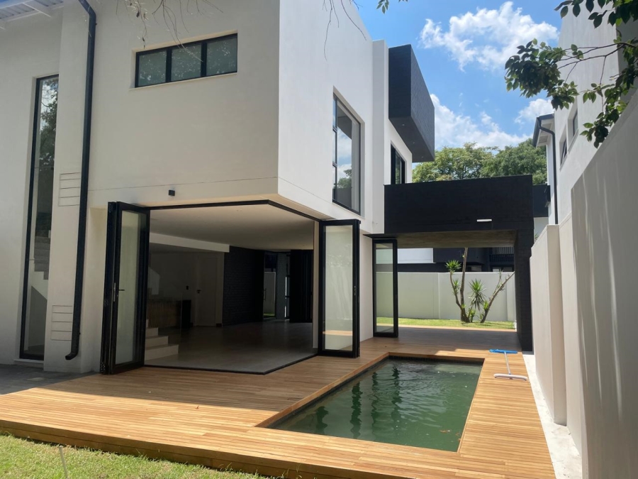 To Let 4 Bedroom Property for Rent in Bryanston Gauteng