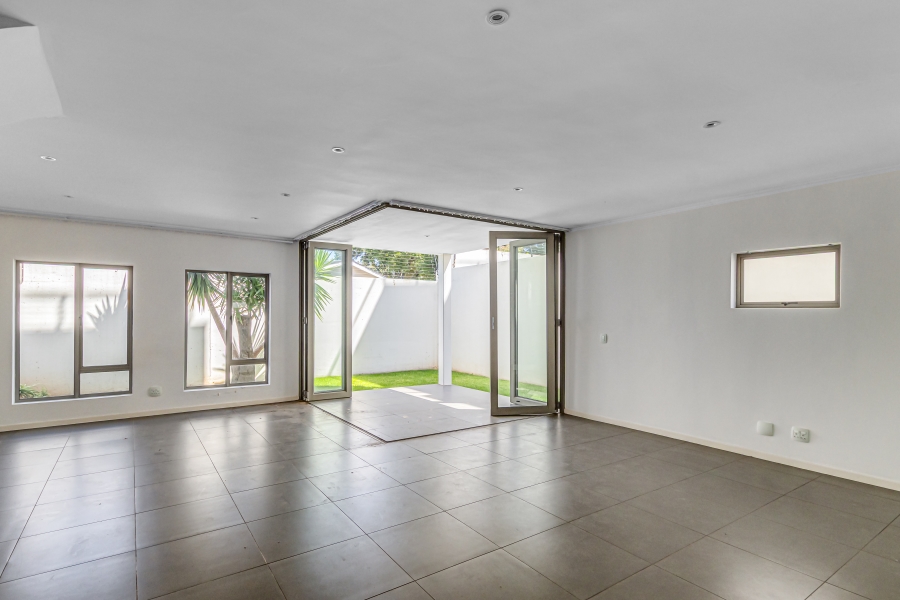 3 Bedroom Property for Sale in Bryanston Gauteng