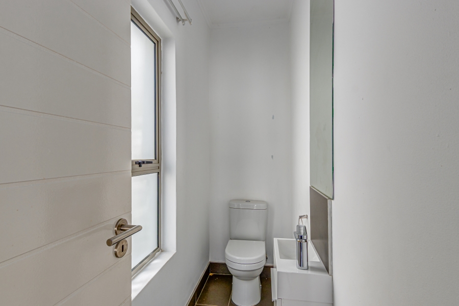 To Let 3 Bedroom Property for Rent in Bryanston Gauteng