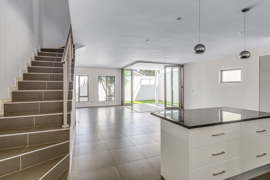 To Let 3 Bedroom Property for Rent in Bryanston Gauteng