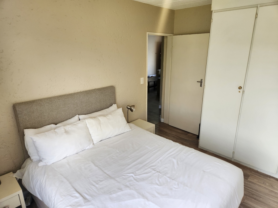 To Let 2 Bedroom Property for Rent in Sandown Gauteng