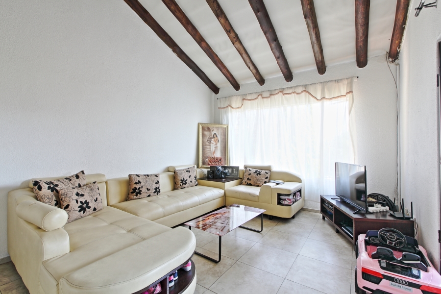 2 Bedroom Property for Sale in Lonehill Gauteng