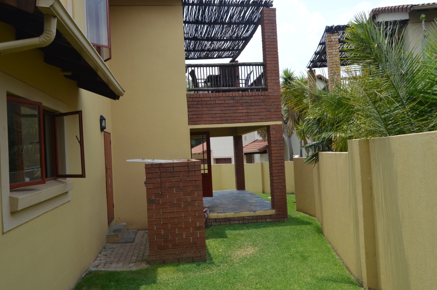 To Let 3 Bedroom Property for Rent in Willowbrook Gauteng