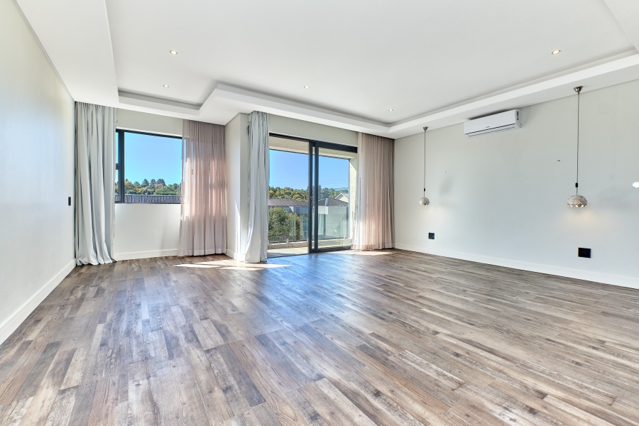 To Let 4 Bedroom Property for Rent in Waterfall Country Village Gauteng