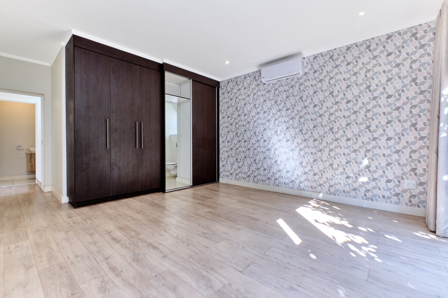 To Let 4 Bedroom Property for Rent in Waterfall Country Village Gauteng