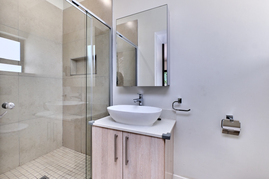 To Let 4 Bedroom Property for Rent in Waterfall Country Village Gauteng