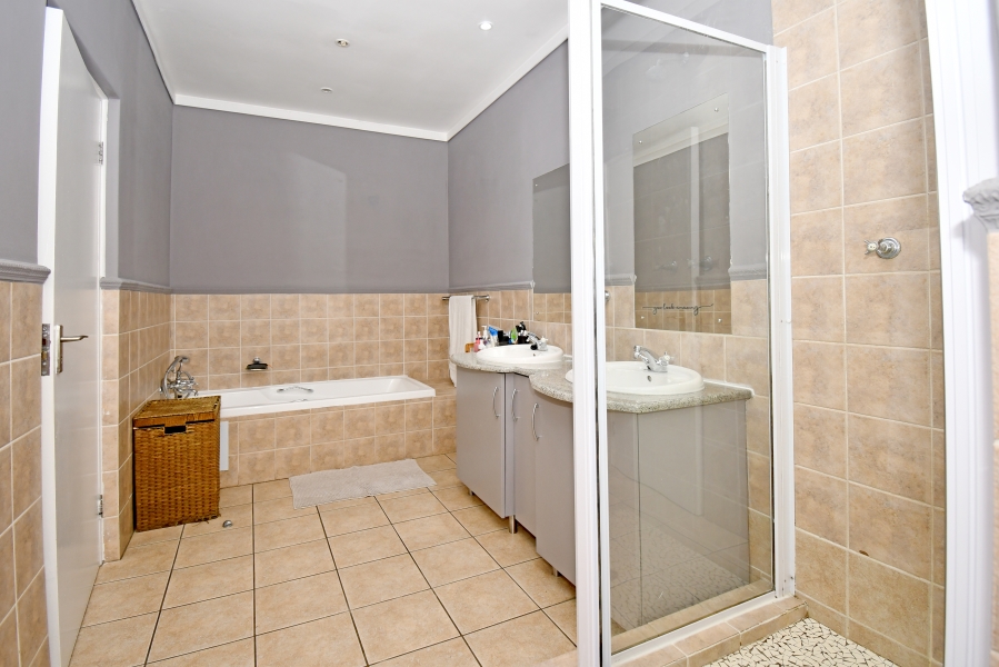 3 Bedroom Property for Sale in Morningside Gauteng