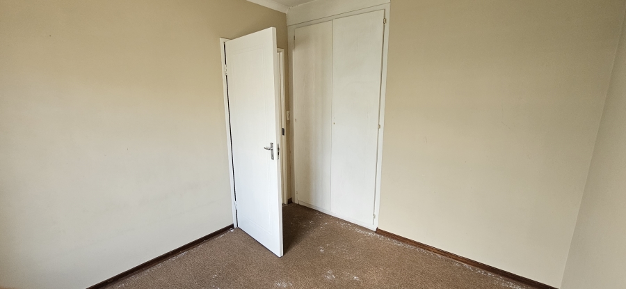 3 Bedroom Property for Sale in New Redruth Gauteng