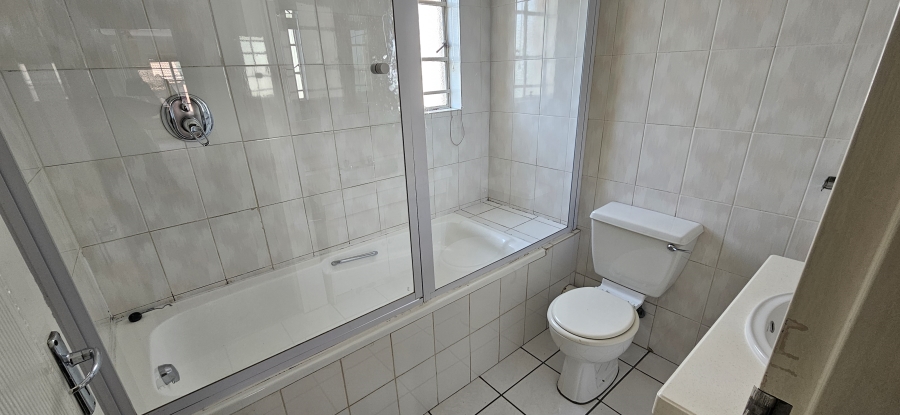3 Bedroom Property for Sale in New Redruth Gauteng